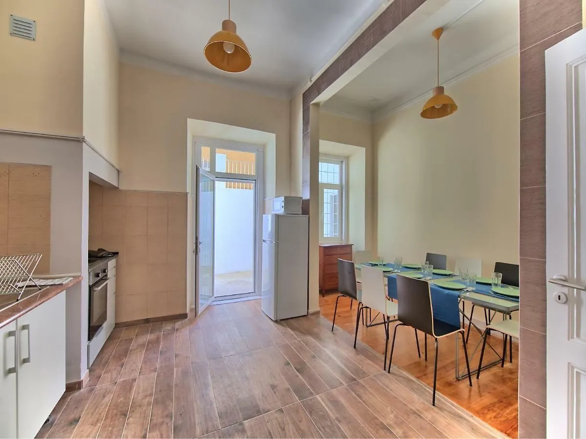 Kings Apartment Лиссабон